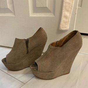Steve Madden wedge platform